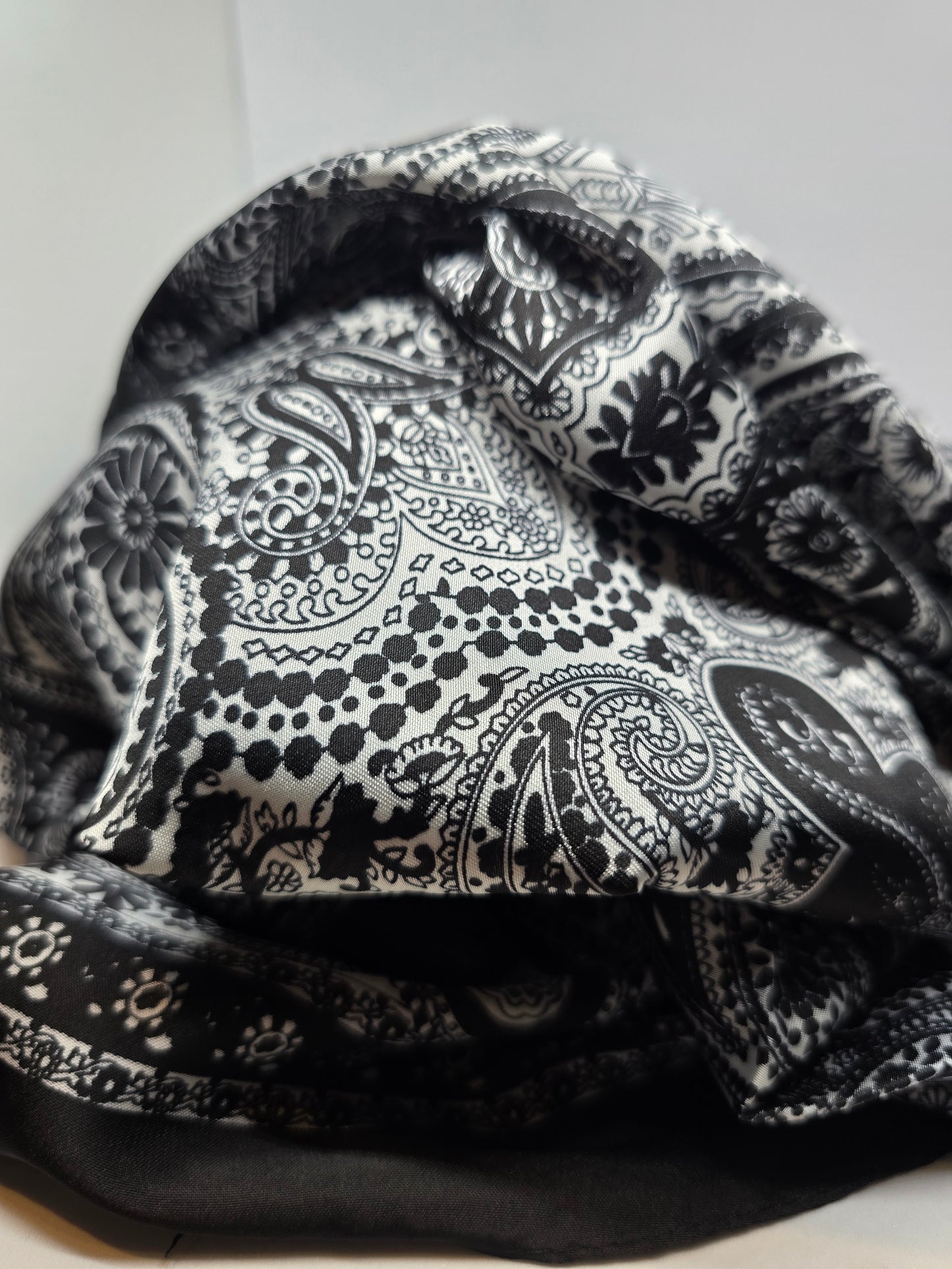 Foulard noir