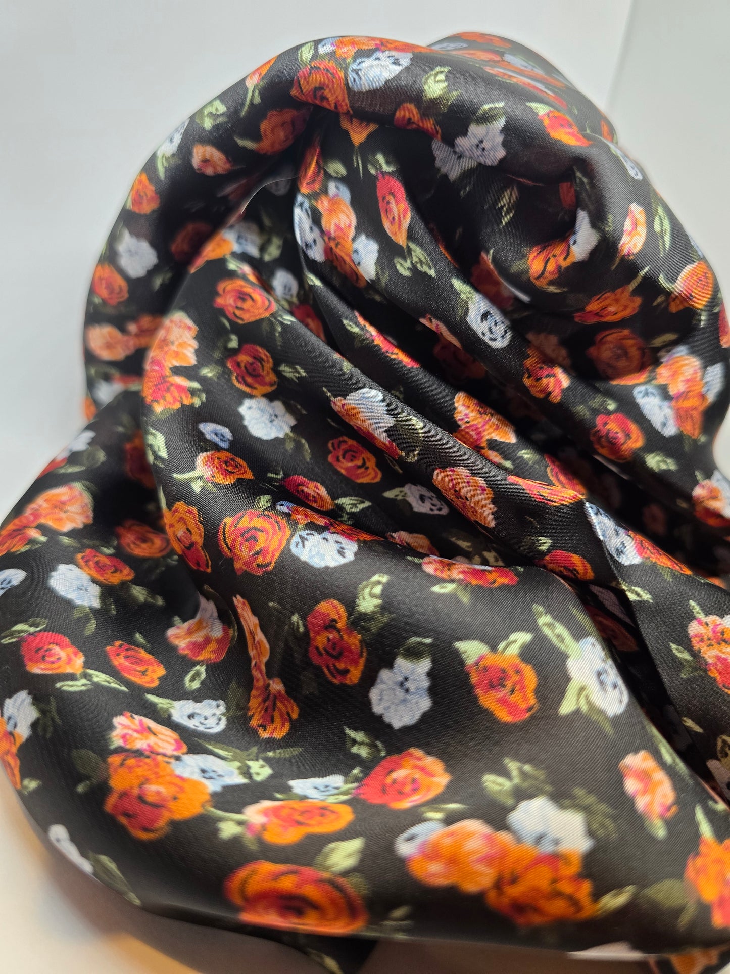 Foulard à fleurs orange