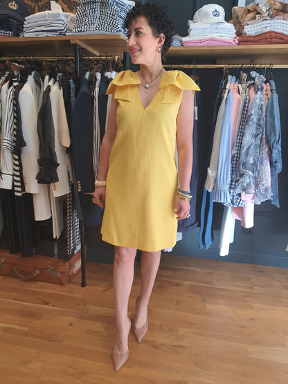 Robe jaune REMARQUABLE